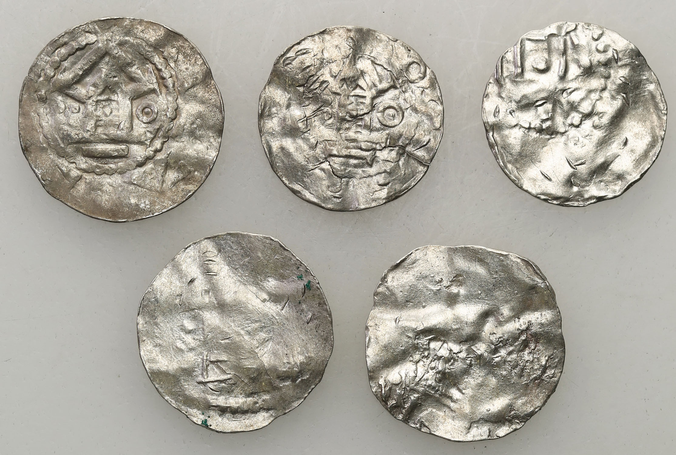 Niemcy, Saksonia. Otto III (983–1002), naśladownictwo denara typu OAP, XI wiek, zestaw 5 monet